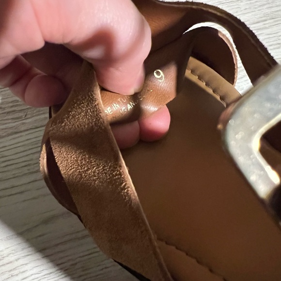 Steve Madden Suede Heels- 9 - Picture 6 of 6